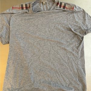 Burberry t shirt - size large fits like a medium